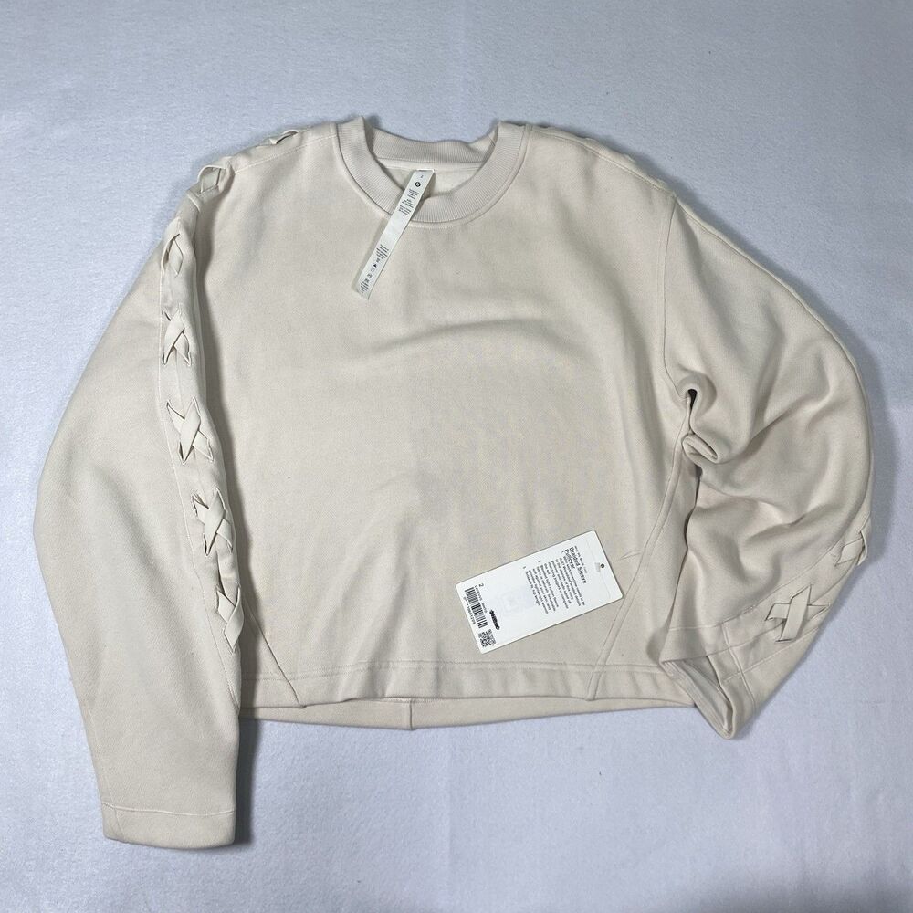 New Tagged Lululemon Athletica Braided Sleeve Pullover Women's Size 2 Ivory Crop